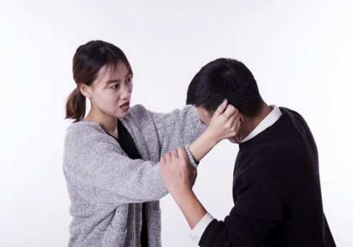 成都婚外情调查公司：公务员婚外生子算重婚