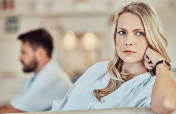 成都侦探取证：民法典离婚房产怎么分